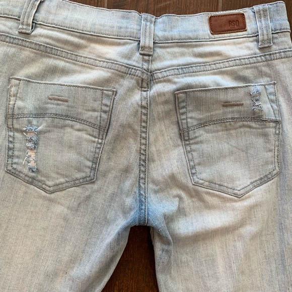 RSQ Jeans Seattle Crop Tapered Light Wash 27.25” - Picture 4 of 7